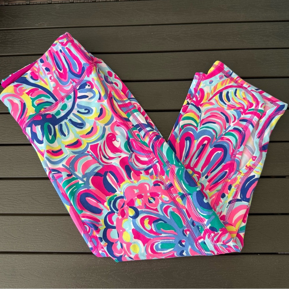 Lilly Pulitzer - Size Small - Like New - Luxletic Crop - Psychedelic Sunshine